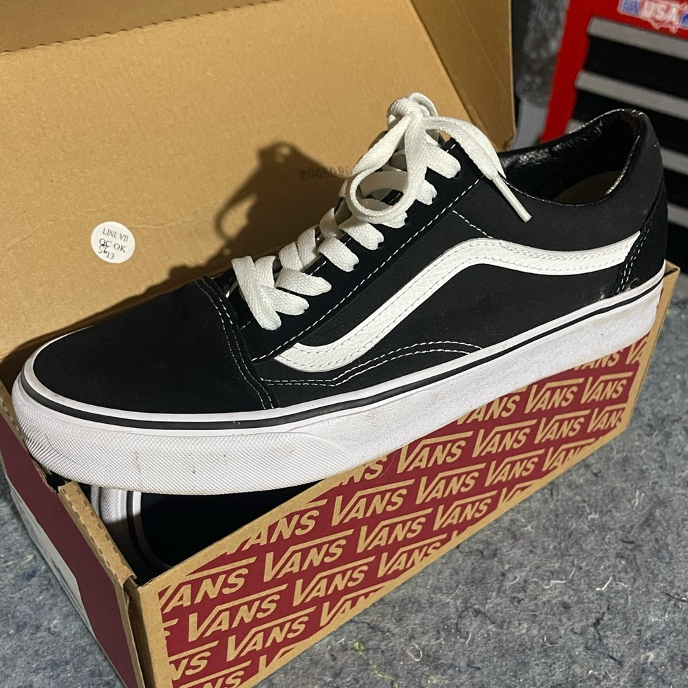 Vans Old Skool Black White Sneakers